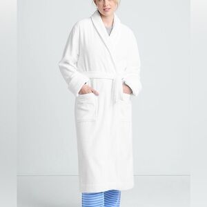 Lands’ End Medium White Spa Robe